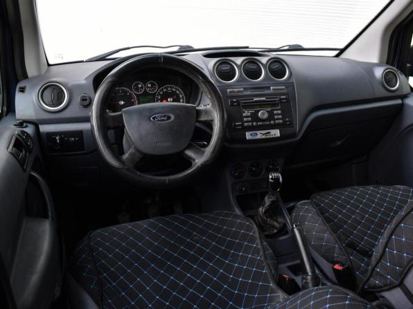 Ford Tourneo Connect I Рестайлинг с пробегом 2010 года, цена 710 000 рублей, 253193 км, минивэн, Автокод Объявления