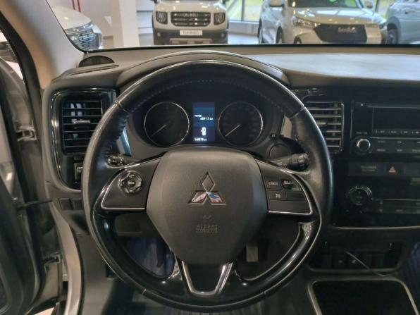 Mitsubishi Outlander III Рестайлинг 2 с пробегом 2017 года, цена 1 979 000 рублей, 146000 км, внедорожник, Автокод Объявления