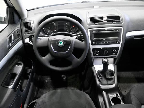 Skoda Octavia II (A5) Рестайлинг с пробегом 2008 года, цена 879 900 рублей, 162754 км, лифтбек, Автокод Объявления