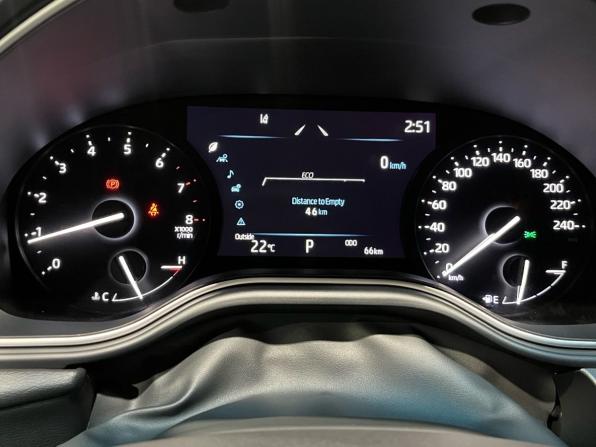 Toyota Avalon V с пробегом 2022 года, цена 4 230 000 рублей, 60 км, седан, Автокод Объявления