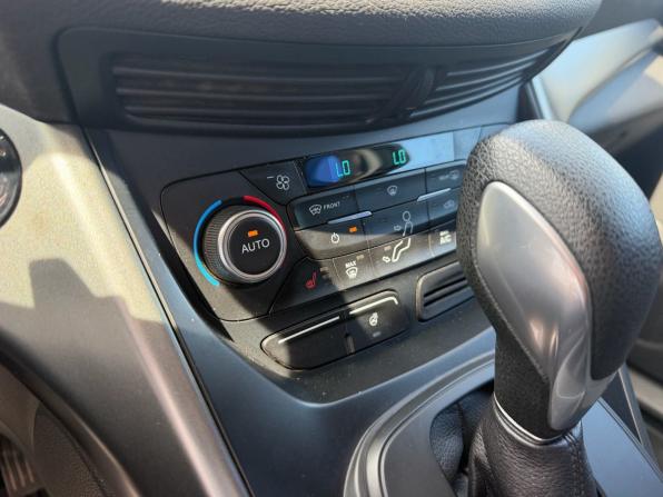 Ford Kuga II Рестайлинг с пробегом 2017 года, цена 1 679 900 рублей, 122028 км, внедорожник, Автокод Объявления