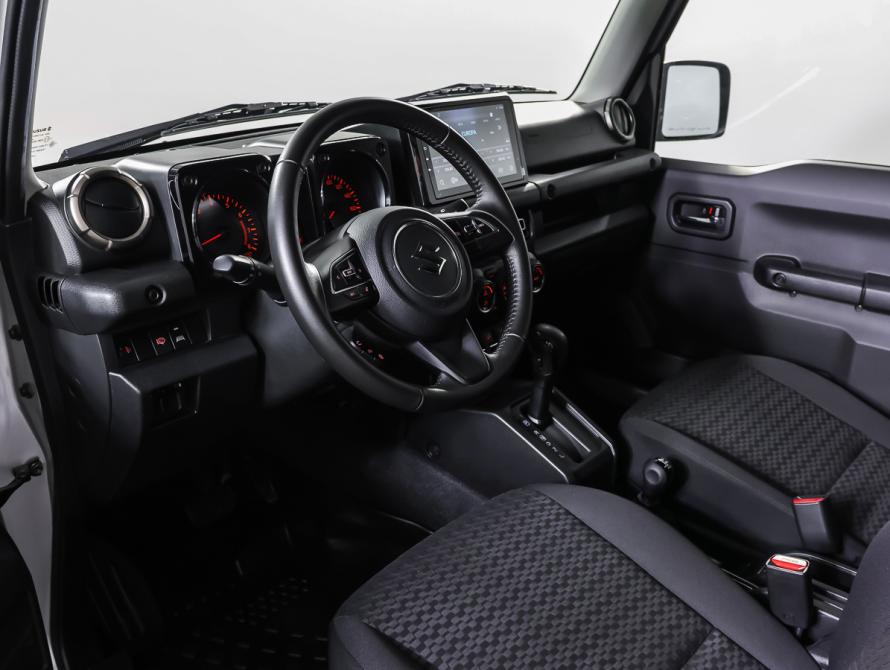 Suzuki Jimny IV Москва  - изображение 15