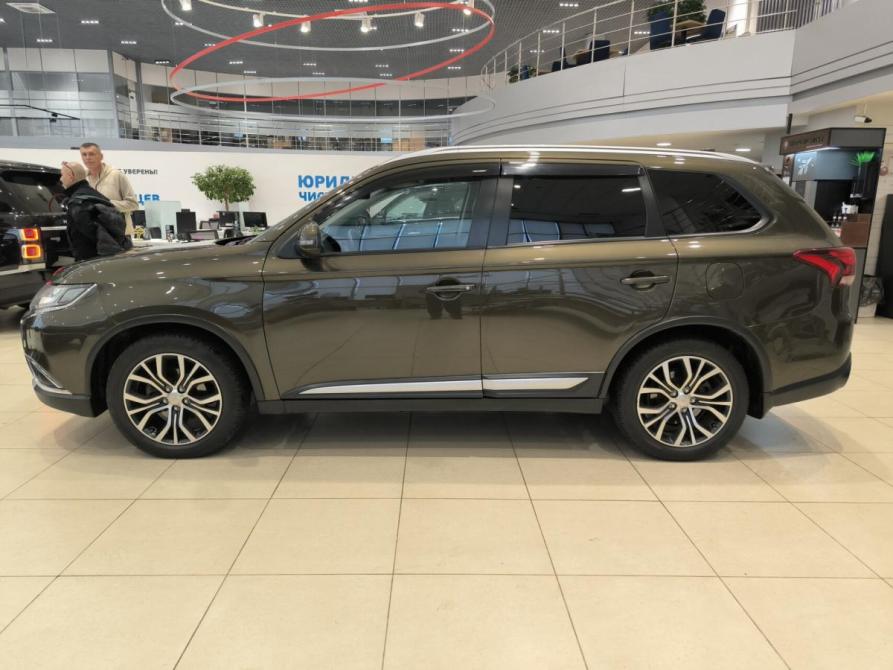 Mitsubishi Outlander III Рестайлинг 2 Казань  - изображение 10