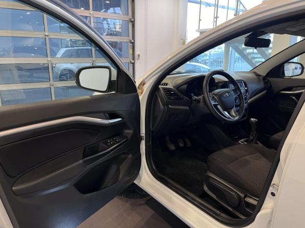 Lada (ВАЗ) Vesta I с пробегом 2018 года, цена 1 061 000 рублей, 34003 км, универсал, Автокод Объявления