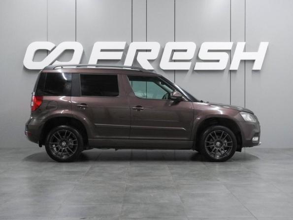 Skoda Yeti I Рестайлинг с пробегом 2014 года, цена 1 179 000 рублей, 152781 км, внедорожник, Автокод Объявления