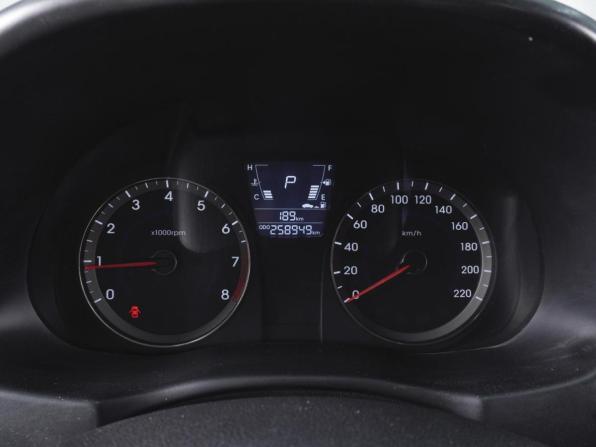 Hyundai Solaris I с пробегом 2011 года, цена 799 000 рублей, 258949 км, седан, Автокод Объявления