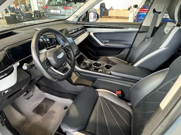 Geely Atlas II с пробегом 2024 года, цена 2 915 900 рублей, 61162 км, внедорожник, Автокод Объявления