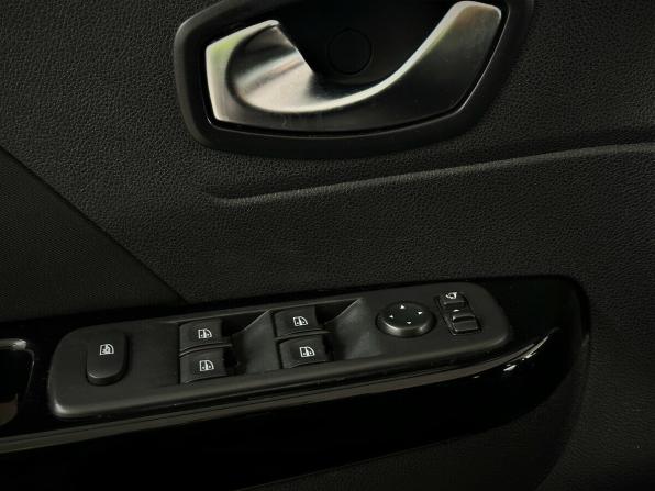 Renault Kaptur I Рестайлинг с пробегом 2021 года, цена 1 575 000 рублей, 98861 км, внедорожник, Автокод Объявления