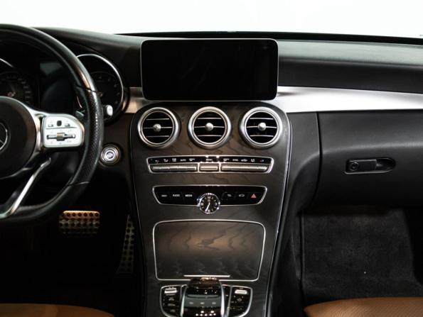 Mercedes-Benz C-Класс IV (W205) Рестайлинг с пробегом 2018 года, цена 3 109 585 рублей, 139068 км, седан, Автокод Объявления