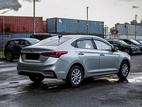 Hyundai Solaris II с пробегом 2017 года, цена 1 065 000 рублей, 127509 км, седан, Автокод Объявления
