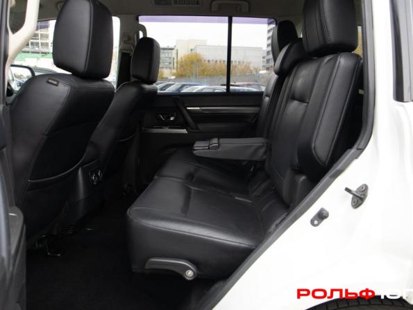 Mitsubishi Pajero IV Рестайлинг 1 с пробегом 2013 года, цена 1 798 000 рублей, 275337 км, внедорожник, Автокод Объявления