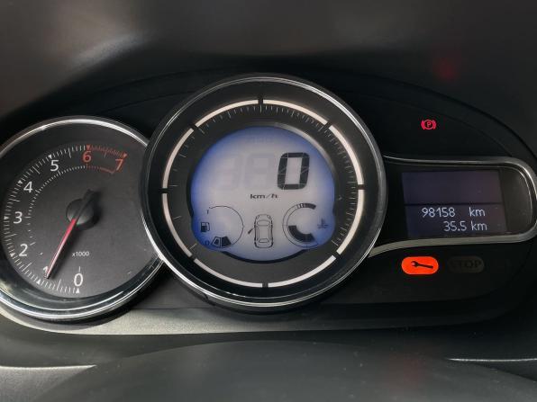 Renault Fluence I Рестайлинг с пробегом 2014 года, цена 895 000 рублей, 98158 км, седан, Автокод Объявления