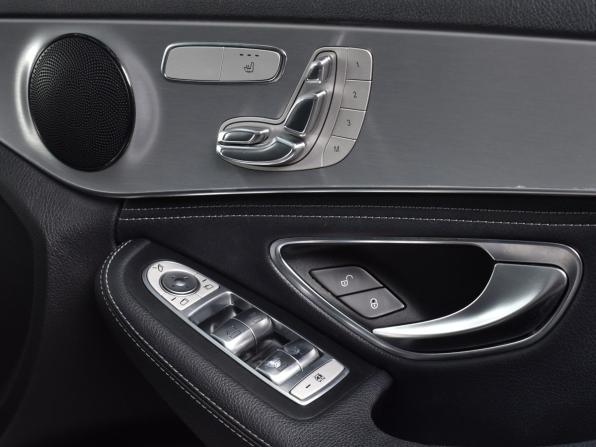 Mercedes-Benz C-Класс IV (W205) с пробегом 2015 года, цена 1 909 995 рублей, 58812 км, седан, Автокод Объявления