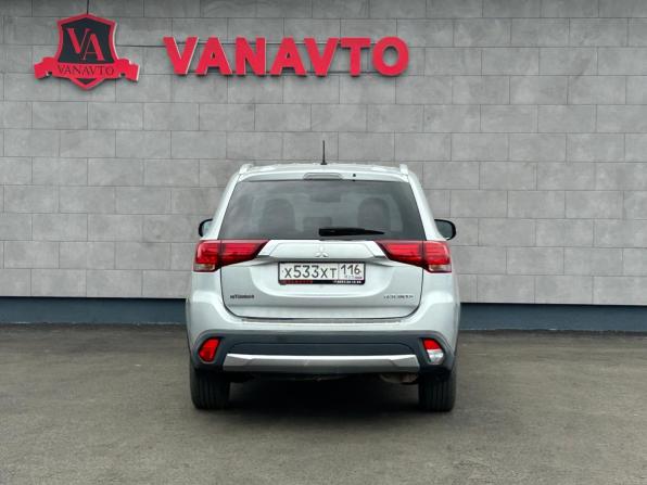 Mitsubishi Outlander III Рестайлинг 2 с пробегом 2016 года, цена 1 790 000 рублей, 157682 км, внедорожник, Автокод Объявления