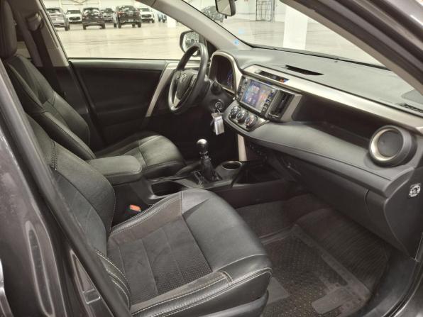 Toyota RAV4 IV (XA40) с пробегом 2015 года, цена 2 000 000 рублей, 190160 км, внедорожник, Автокод Объявления