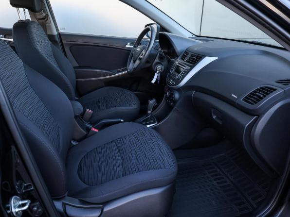 Hyundai Solaris I Рестайлинг с пробегом 2015 года, цена 998 000 рублей, 136976 км, седан, Автокод Объявления