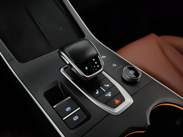 Omoda C5 I с пробегом 2022 года, цена 1 695 000 рублей, 44092 км, внедорожник, Автокод Объявления