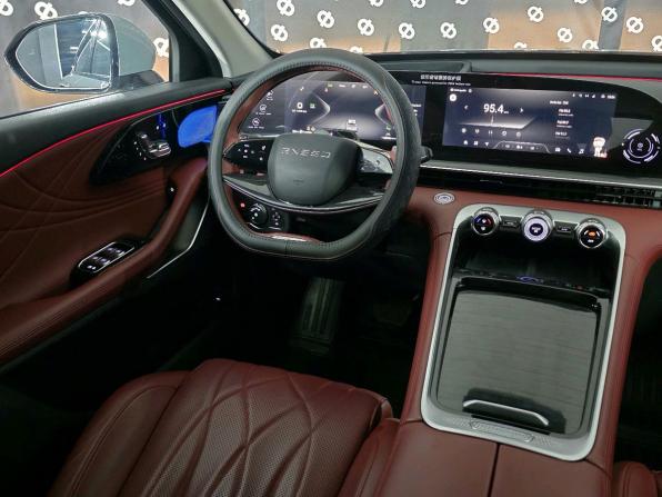 Exeed RX с пробегом 2023 года, цена 3 430 000 рублей, 39764 км, внедорожник, Автокод Объявления