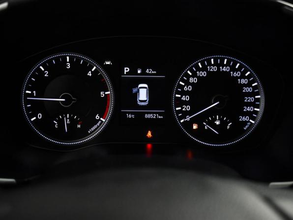 Hyundai Santa Fe IV с пробегом 2018 года, цена 2 600 000 рублей, 135500 км, внедорожник, Автокод Объявления