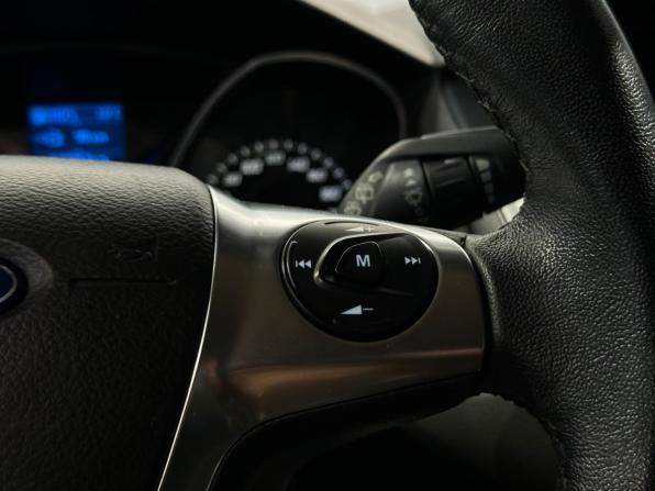 Ford Focus III с пробегом 2013 года, цена 890 000 рублей, 78055 км, хэтчбек, Автокод Объявления