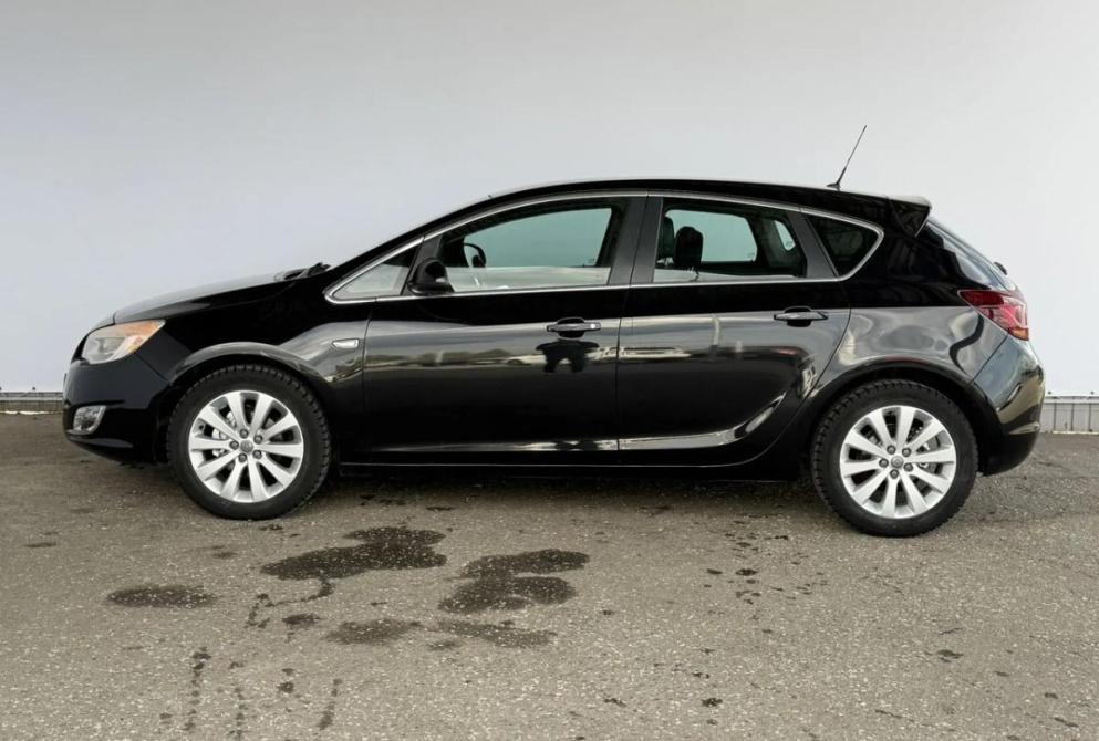 Opel Astra J Киров  - изображение 9