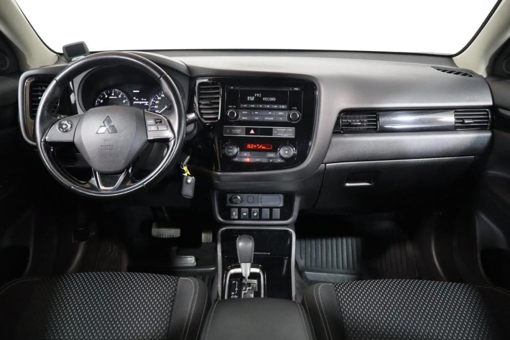 Mitsubishi Outlander III Рестайлинг 3 Санкт-Петербург  - изображение 7