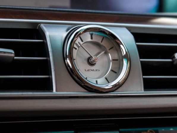 Lexus LS IV Рестайлинг 2 с пробегом 2012 года, цена 1 990 000 рублей, 243589 км, седан, Автокод Объявления