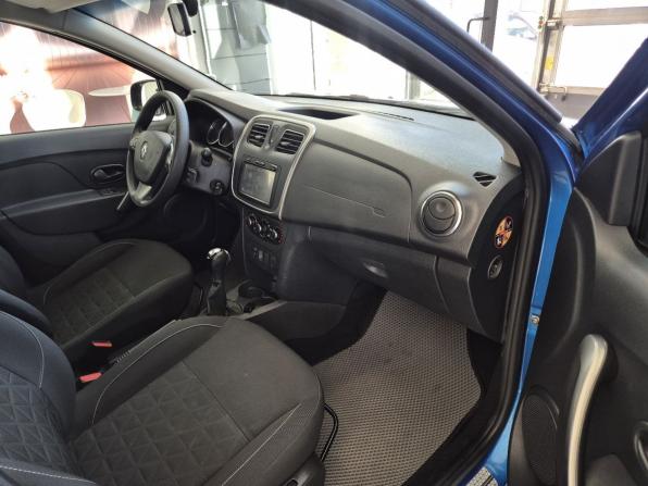 Renault Sandero II с пробегом 2018 года, цена 1 099 000 рублей, 109000 км, хэтчбек, Автокод Объявления