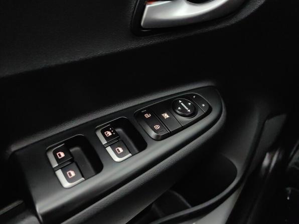 Kia Rio IV с пробегом 2018 года, цена 1 295 000 рублей, 113500 км, седан, Автокод Объявления