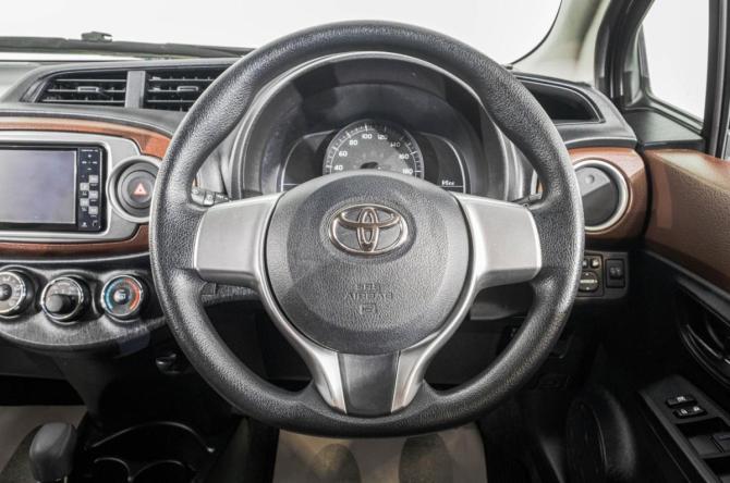 Toyota Vitz III (XP130) с пробегом 2012 года, цена 949 000 рублей, 52100 км, хэтчбек, Автокод Объявления