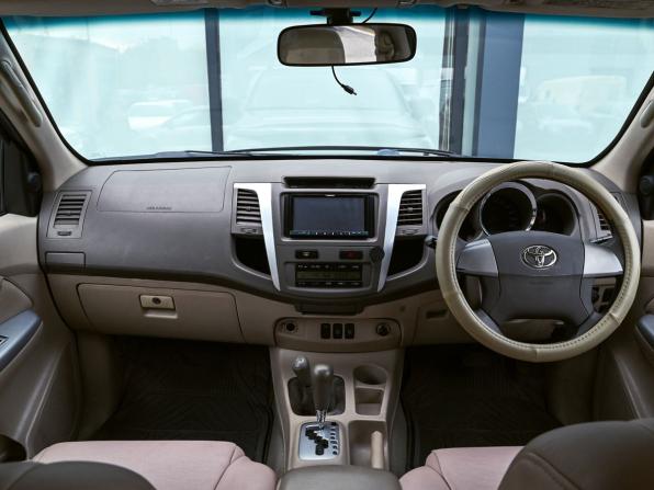Toyota Fortuner I с пробегом 2005 года, цена 1 749 000 рублей, 163881 км, внедорожник, Автокод Объявления