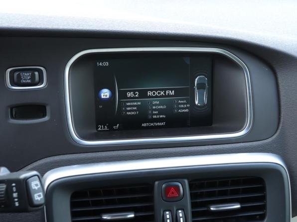 Volvo V40 II с пробегом 2014 года, цена 1 100 000 рублей, 193060 км, хэтчбек, Автокод Объявления