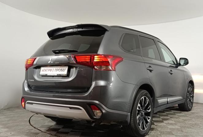 Mitsubishi Outlander III Рестайлинг 3 с пробегом 2022 года, цена 2 620 000 рублей, 62200 км, внедорожник, Автокод Объявления