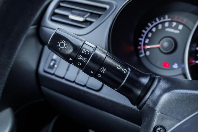 Kia Rio III Рестайлинг с пробегом 2016 года, цена 766 000 рублей, 112000 км, седан, Автокод Объявления