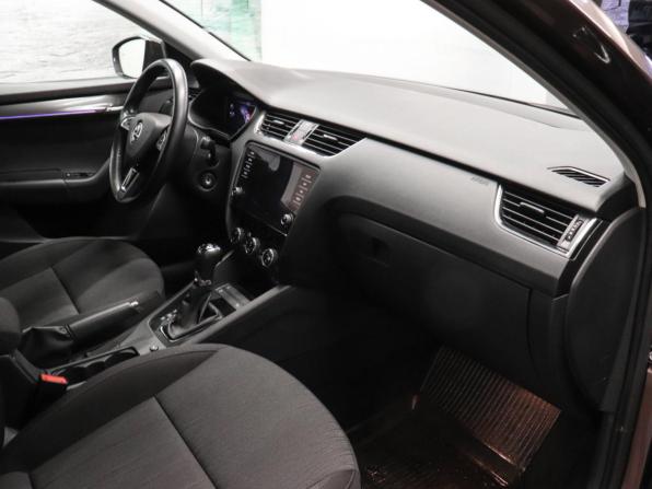 Skoda Octavia III (A7) Рестайлинг с пробегом 2019 года, цена 1 877 000 рублей, 181677 км, лифтбек, Автокод Объявления