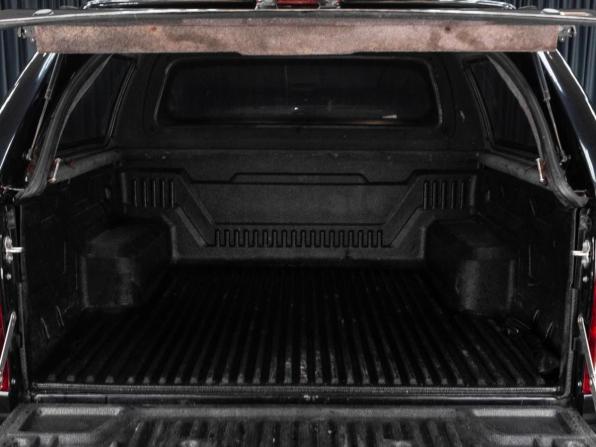 Toyota Hilux VIII с пробегом 2016 года, цена 3 629 000 рублей, 147968 км, offers.body_type.unknown, Автокод Объявления