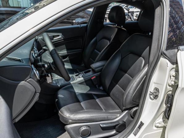 Mercedes-Benz CLA I (C117 X117) с пробегом 2015 года, цена 1 390 000 рублей, 238262 км, седан, Автокод Объявления