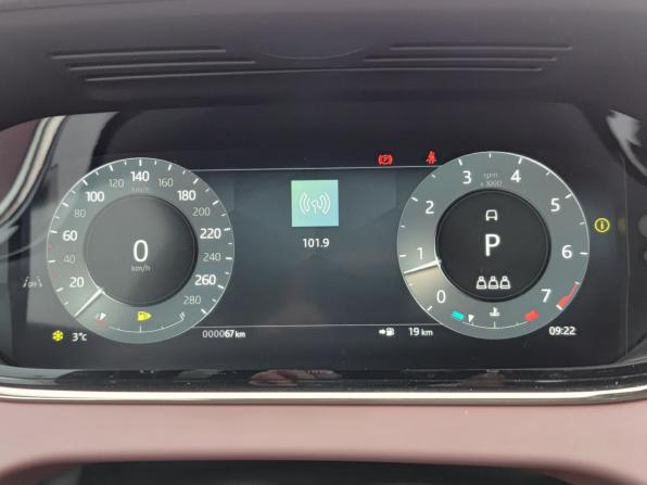 Land Rover Range Rover Evoque II Рестайлинг с пробегом 2025 года, цена 5 999 000 рублей, 68 км, внедорожник, Автокод Объявления