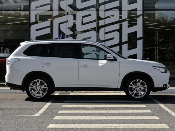 Mitsubishi Outlander III с пробегом 2014 года, цена 1 589 000 рублей, 158953 км, внедорожник, Автокод Объявления