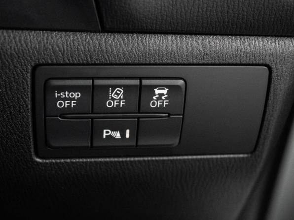 Mazda Axela III Рестайлинг с пробегом 2017 года, цена 1 130 000 рублей, 186052 км, хэтчбек, Автокод Объявления