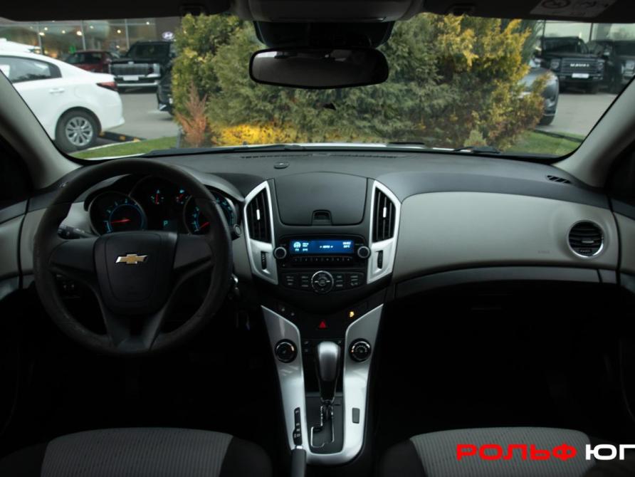 Chevrolet Cruze I Рестайлинг Москва  - изображение 9