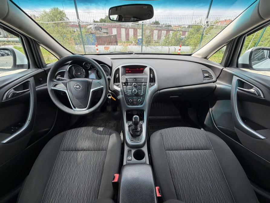 Opel Astra J Рестайлинг Санкт-Петербург  - изображение 11