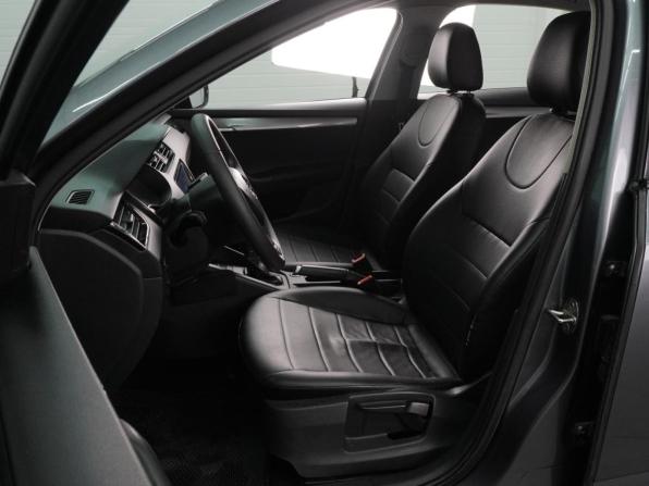 Skoda Octavia III (A7) Рестайлинг с пробегом 2017 года, цена 1 060 000 рублей, 101674 км, лифтбек, Автокод Объявления