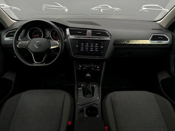 Volkswagen Tiguan II Рестайлинг с пробегом 2021 года, цена 2 541 600 рублей, 80105 км, внедорожник, Автокод Объявления
