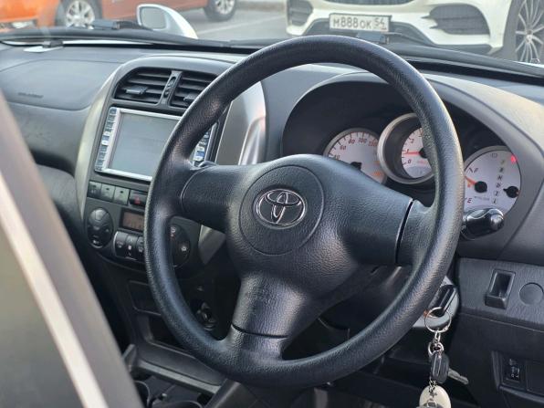 Toyota RAV4 II (XA20) Рестайлинг с пробегом 2005 года, цена 1 570 000 рублей, 82365 км, внедорожник, Автокод Объявления