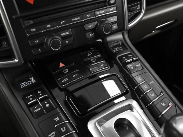 Porsche Cayenne II Рестайлинг (958) с пробегом 2015 года, цена 3 989 000 рублей, 207202 км, внедорожник, Автокод Объявления