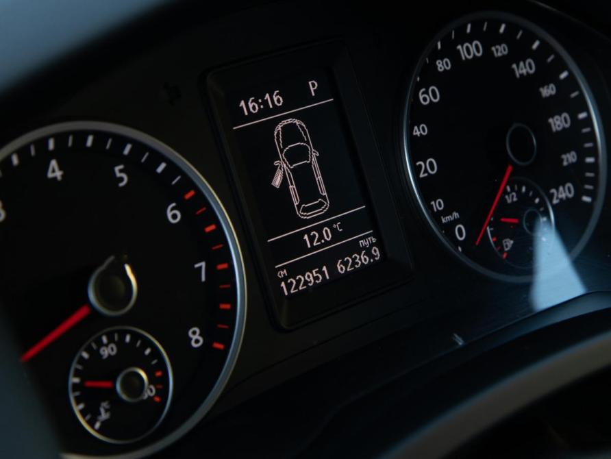 Volkswagen Tiguan I Рестайлинг Москва  - изображение 9