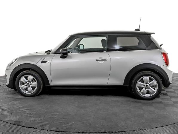 Mini Hatch III (F55/F56) Рестайлинг с пробегом 2020 года, цена 2 050 000 рублей, 94500 км, хэтчбек, Автокод Объявления