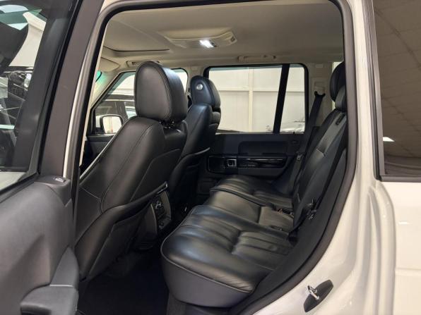 Land Rover Range Rover III Рестайлинг 2 с пробегом 2012 года, цена 1 699 000 рублей, 142873 км, внедорожник, Автокод Объявления