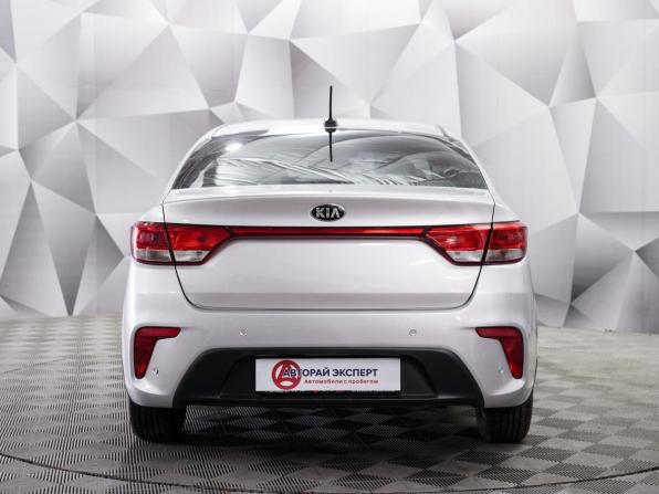 Kia Rio IV с пробегом 2017 года, цена 977 000 рублей, 197000 км, седан, Автокод Объявления